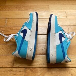 Nike Air Force 1 LV 8 2 Size 4.5Y (Women 6) - Stylish Blue and White Sneakers